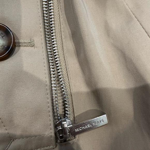 Michael Kors Beige Double-Breasted Trench Coat - Picture 5 of 10